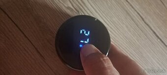 Termoska s teplotnym cidlom + menšia termoska nové