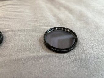 Predam polarizačné a klasicke filtre