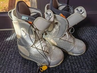 Snowboardové topánky