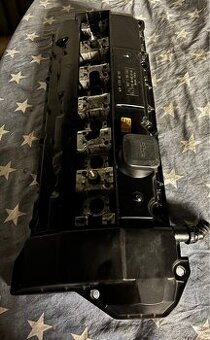 M52 singlevanos veko ventilov