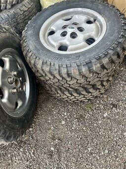 235/70r16