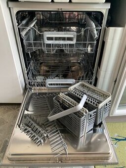 Electrolux umývačka riadu na náhradné diely