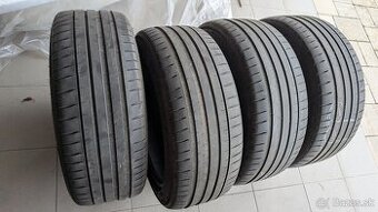 Predam letne pneu Michelin Pilot Sport 235/45 R18 Y