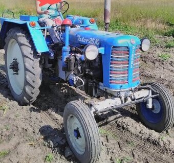 Zetor 25