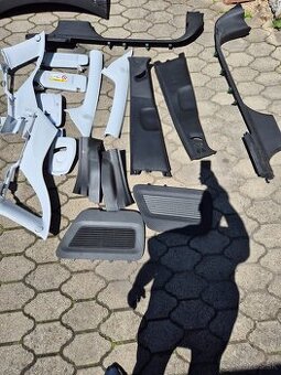 Opel Crossland X vnútorné plasty
