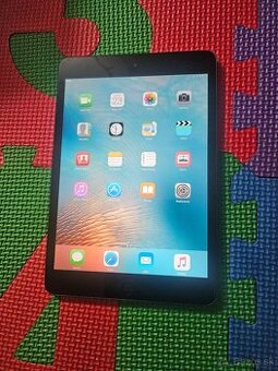 apple mini ipad..16gb