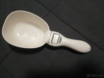 Vaziaca odmerka na granule