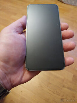 Samsung Galaxy S24 128GB Black výborný stav