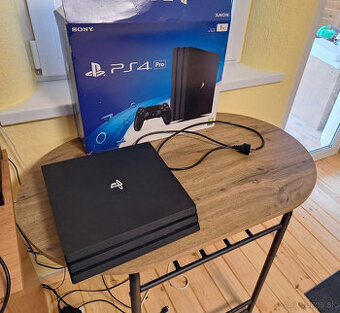 Playstation 4 Pro plus VR okuliare