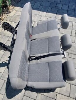 Lavica- trojmiestna Volkswagen Multivan