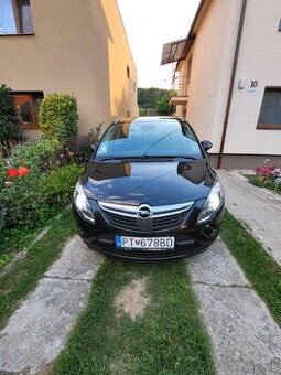 Opel Zafira Tourer