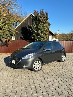 Peugeot 208 1.2 VTI 60kw 2015,1. majitel,74.000km,2xklúč