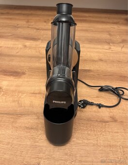 Odšťavovač Philips HR1888/70 Viva Collection v záruke