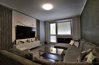 Ponúkame na predaj veľký 2-izbový byt vo Vrakuni