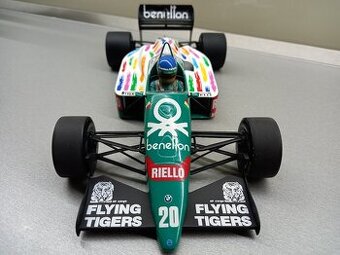 F1 ROZKLÁDACÍ BENETTON BMW B186 1986 BERGER MINICHAMPS 1:18