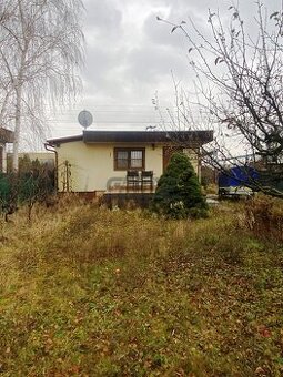 Záhrada s murovanou chatou pri Kalnom jazere – Rača - 1