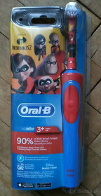 predám novú elektrickú zubnú kefku Oral B Incredibles 2 - 1