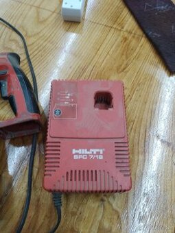 Predám akú vŕtačky Hilti- funkčné
