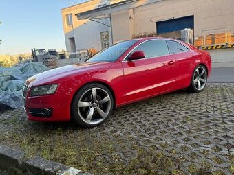 Audi A5 Coupe quattro