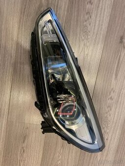 Hyundai i30 (PDE) - predny lavy svetlomet