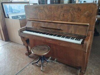 piano značky Rösler