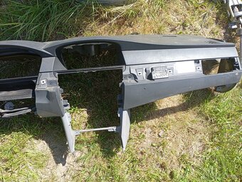 Predam veci z bmw e60