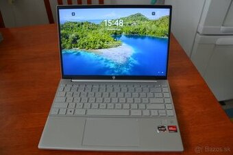 HP Pavilion Aero 13-be0555ng WQXGA (2560 x 1600)