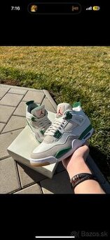 Air Jordan 4 SB Pine Green EU45
