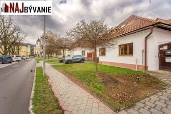NÁMESTIE ANDREJA HLINKU - 120m2 dvojdom s 3 samostatnými vst