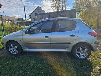 Peugeot 206 1.4 benzin