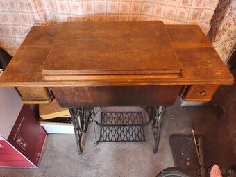 Šijací stroj Singer