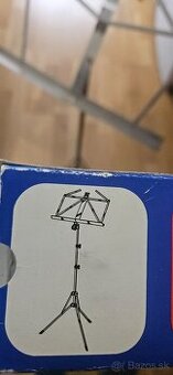 Darujem stojan na noty