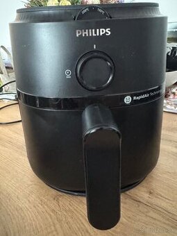 Teplovzdusna friteza Philips NA110