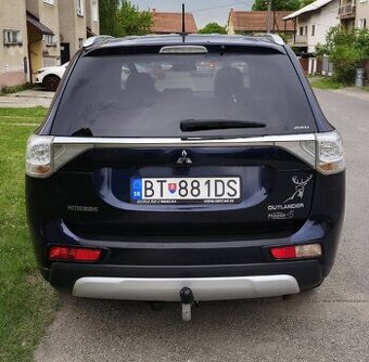 Mitsubishi Outlander 2.2 DI-D 110kW Automat 4x4 2015 Ťažné