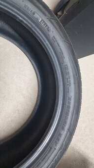 DUNLOP SP SPORT MAXX 050 225/50 R18 95 V