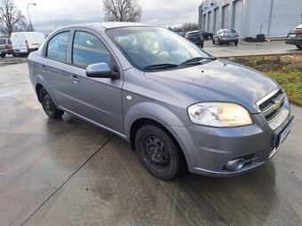 CHEVROLET AVEO 1,4 BENZÍN KLÍMA ŤAŽNÉ