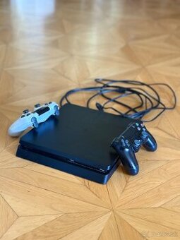 Ps4 slim 1TB