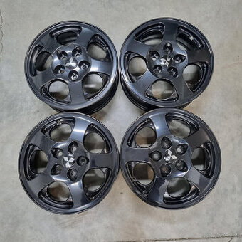 Mitsubishi disky 5x114,3 R16 6J ET45