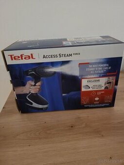 Naparovacia zehlicka tefal