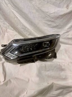 NissanQashqai 2.predne svetlo Ľavé Full led