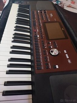 Korg pa 700 profesionál arranger