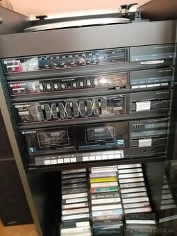 Predám skrinkové gramorádio Hitachi