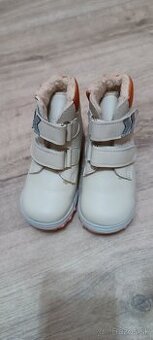 Teplé prechodné topánočky