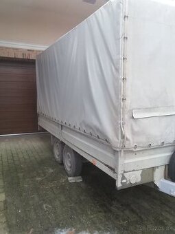 Předám brzdeny plachtovy přívěsný vozik