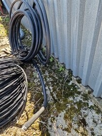 Predám pevné silové káble a elektrický kábel.