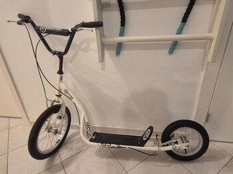 Kolobežka MASTER 16-12 biela-čierna