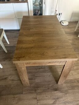 Jedalensky stol roztahovaci