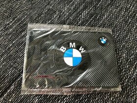 Protišmyková podložka BMW