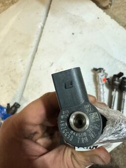 Vstreky bmw 2.0 diesel N47 7 810 702 02