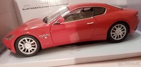 Modely 1:24 Maserati GranTurismo